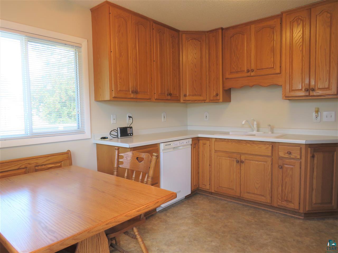2109 Hutchinson Road Duluth, MN 55811 - Photo 8 of 32 Gallery Image 8