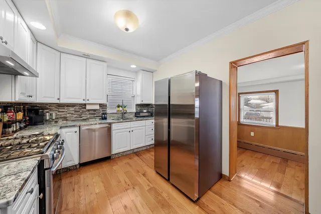 $439,900 | 2716 Grove Avenue, Berwyn, IL 60402