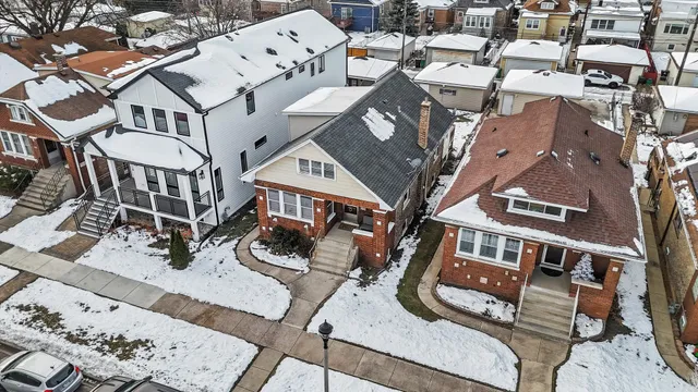 $439,900 | 2716 Grove Avenue, Berwyn, IL 60402