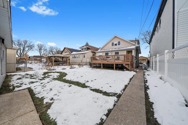 $439,900 | 2716 Grove Avenue, Berwyn, IL 60402