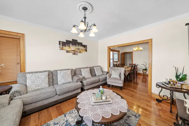 $439,900 | 2716 Grove Avenue, Berwyn, IL 60402