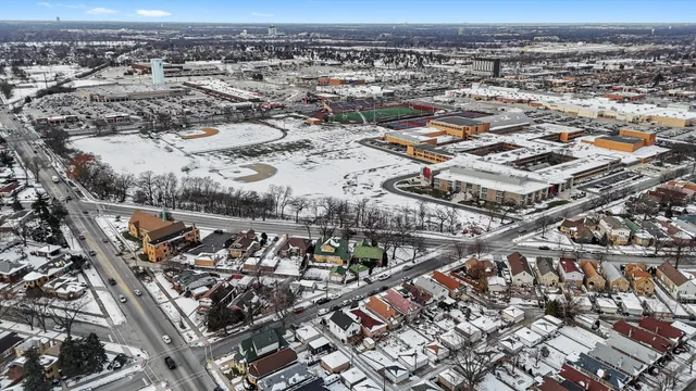 $439,900 | 2716 Grove Avenue, Berwyn, IL 60402