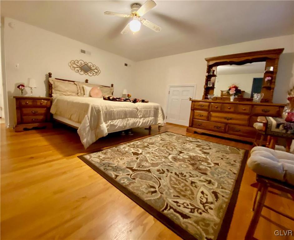 341 Bierys Bridge Road Bethlehem, PA 18017 - Photo 9 of 25 Gallery Image 9