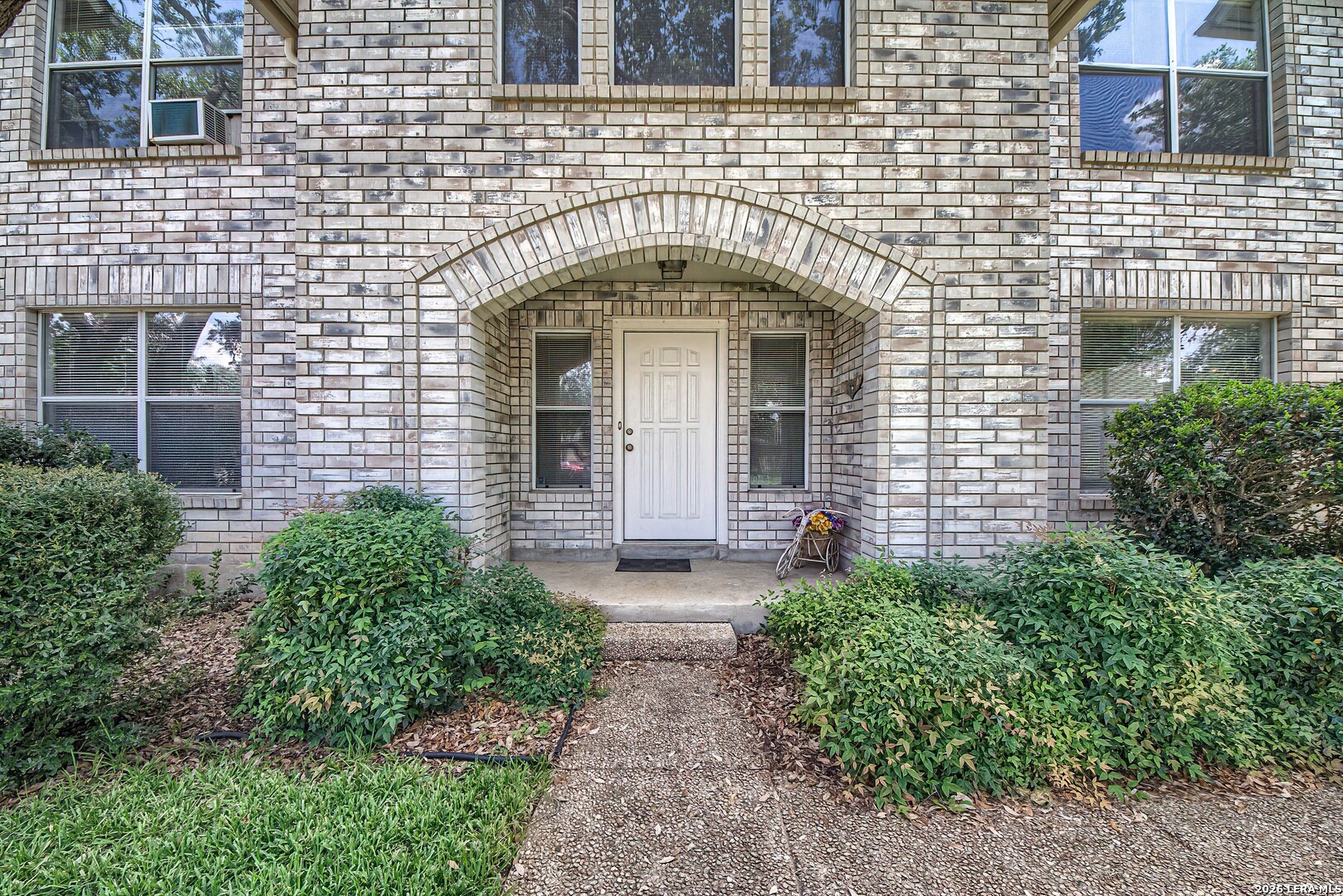 16506 Old Stable Road San Antonio, TX 78247 - Photo 3 of 35