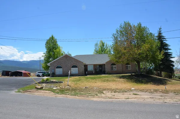$975,000 | 890 East 200 South, Mount Pleasant, UT 84647