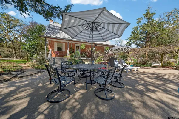 a view of outdoor space yard and patio
