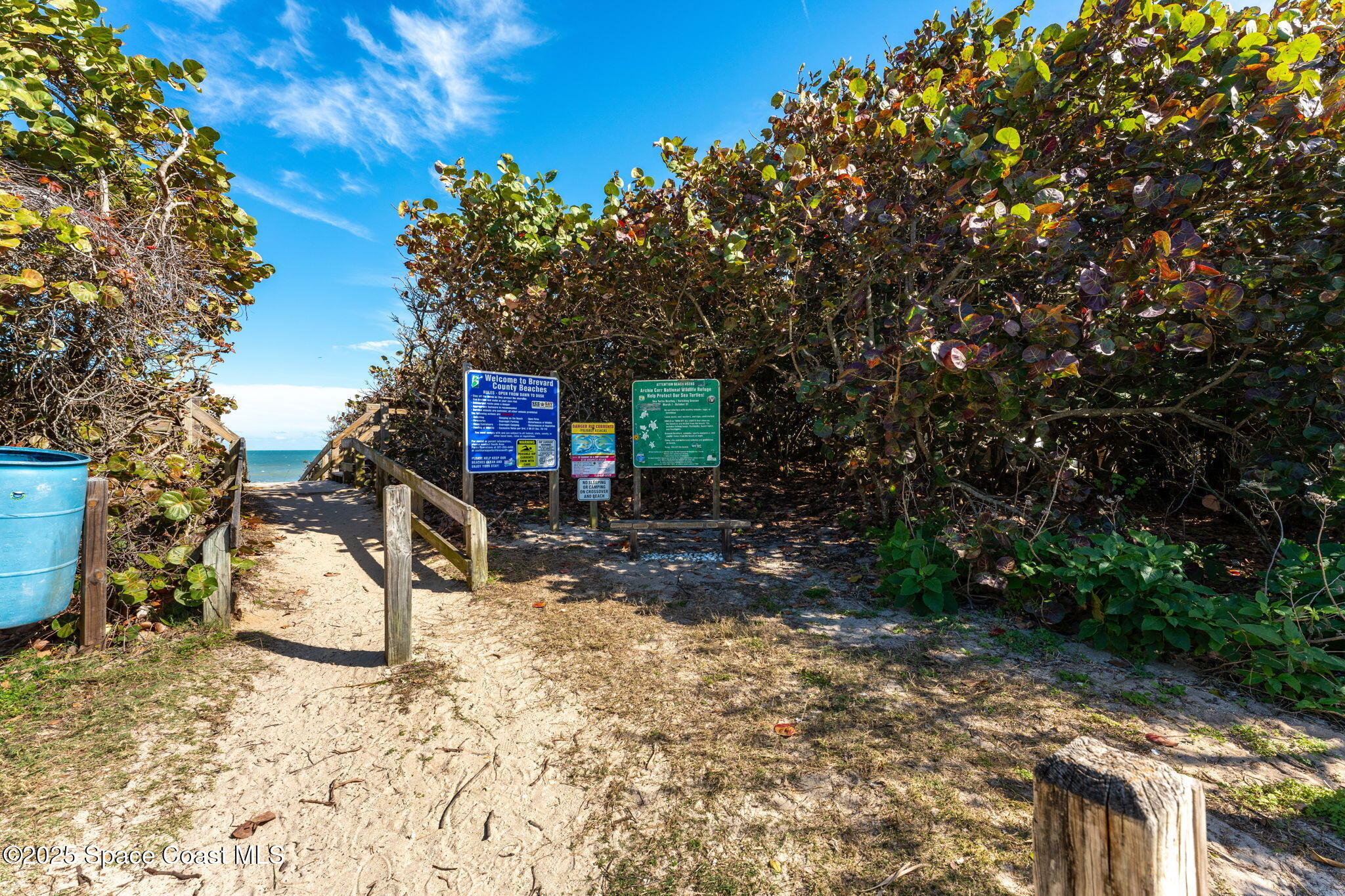 101 Seagrape Road Melbourne Beach, FL 32951 - Photo 6 of 19 23-web-or-mls-DSC08136