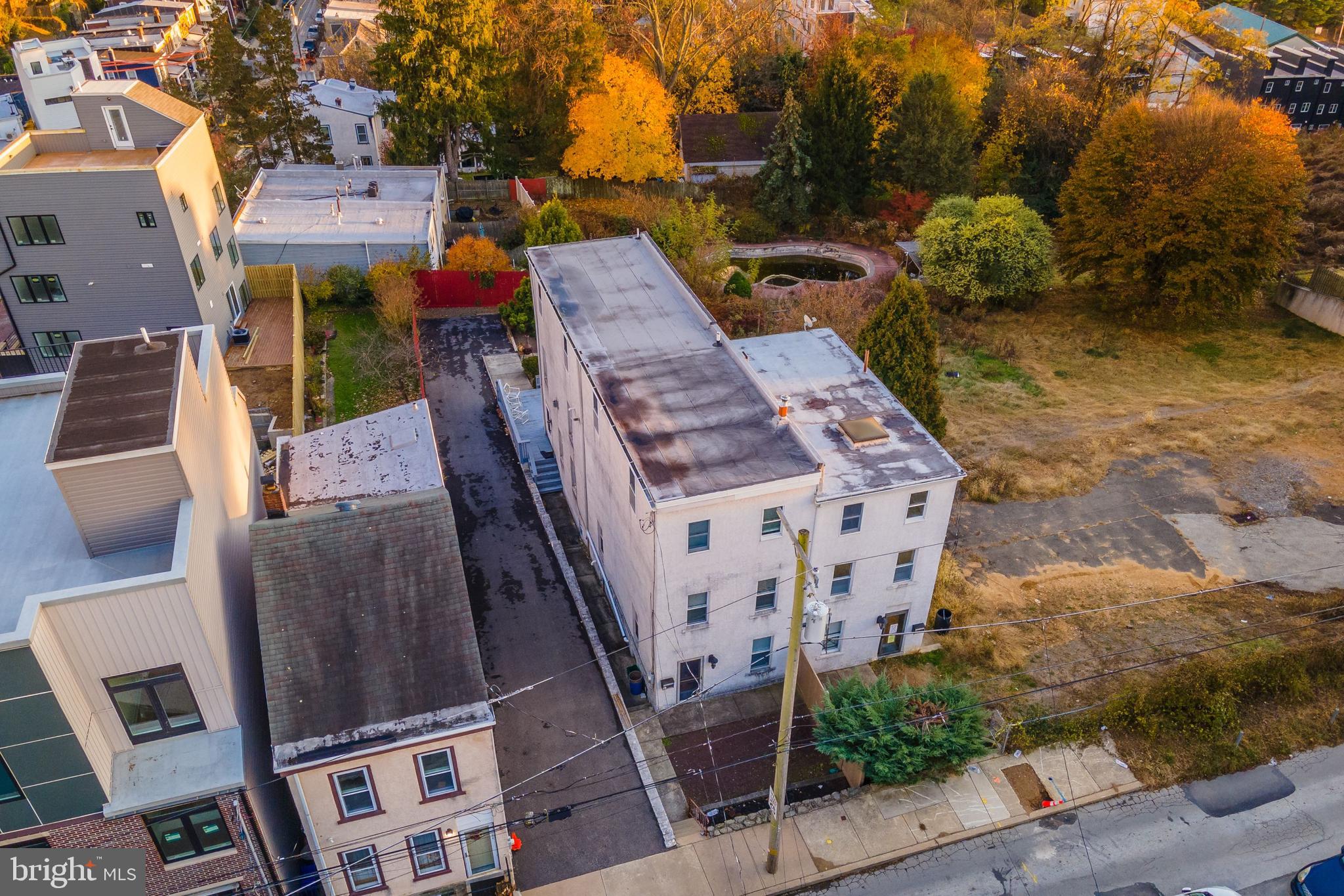 273 Delmar Street Philadelphia, PA 19128 - Photo 5 of 34 a view of an chairs and tables in the patio