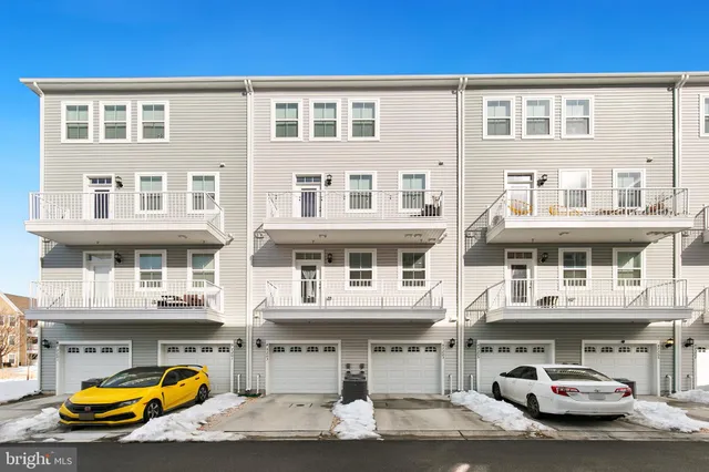 $435,000 | 7203 Gringotts Way, Unit A, Elkridge, MD 21075