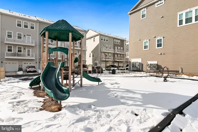 $435,000 | 7203 Gringotts Way, Unit A, Elkridge, MD 21075