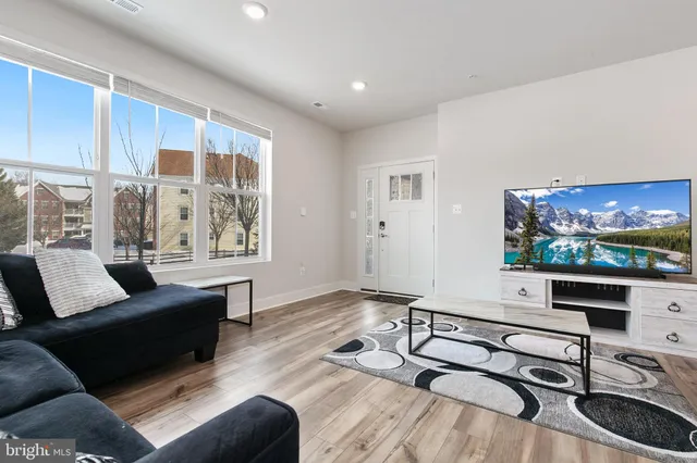 $435,000 | 7203 Gringotts Way, Unit A, Elkridge, MD 21075