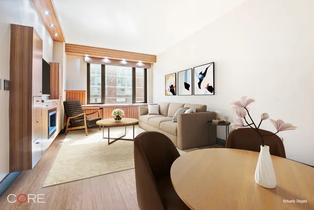 $1,275,000 | 305 West 16th Street, Unit 4D | Chelsea
