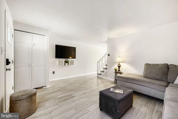 $299,900 | 1009 Circle Drive, Halethorpe, MD 21227