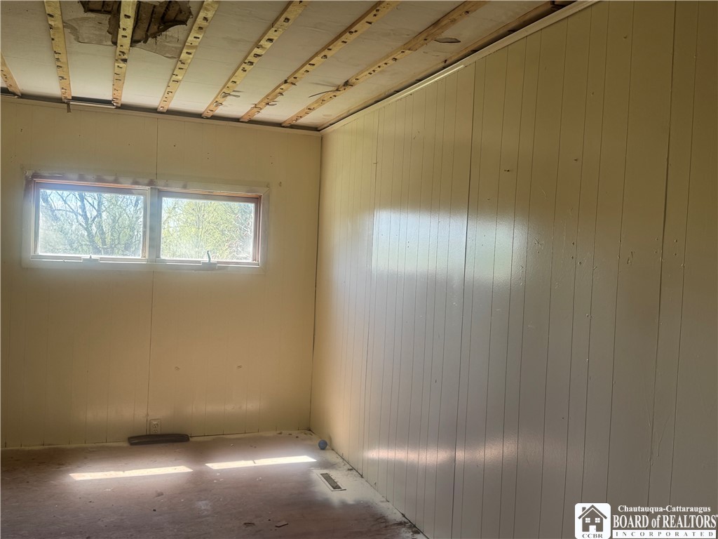 8967 Buttermilk Road Villenova, NY 14062 - Photo 17 of 23 Bedroom 1