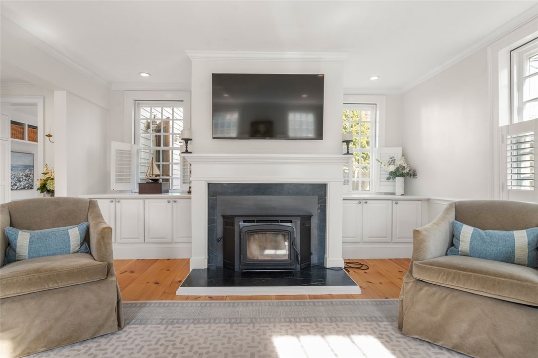 30 Thames Street Newport, RI 02840 - Photo 7 of 47
