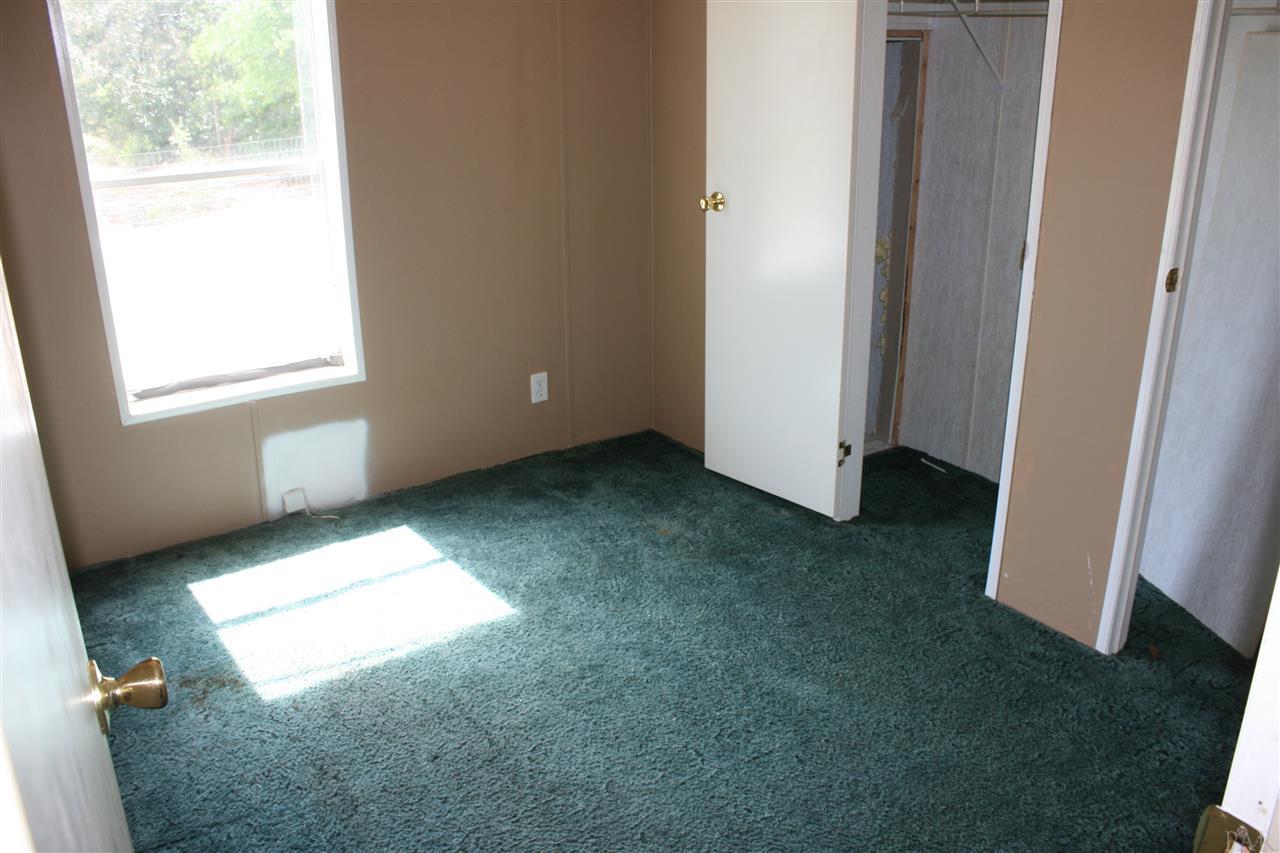 4440 Skylark Road Milton, FL 32583 - Photo 11 of 14 Gallery Image 11