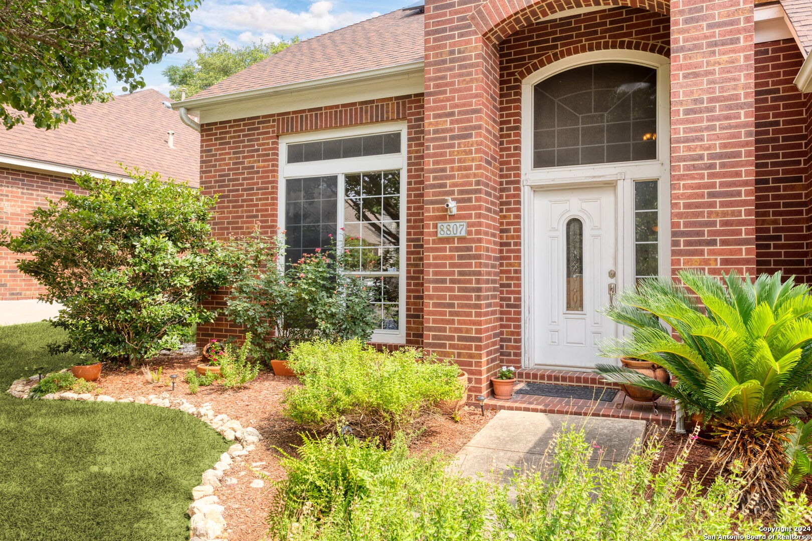 8807 Brae Ridge Drive San Antonio, TX 78249 - Photo 2 of 30