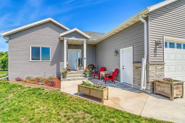 $395,000 | 714 11th Street Northwest, Perham, MN 56573