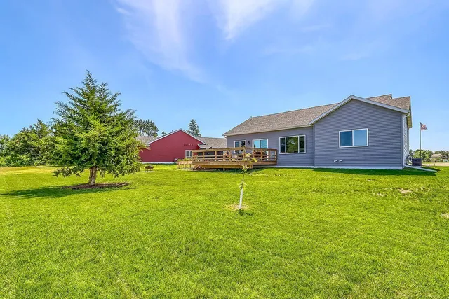 $395,000 | 714 11th Street Northwest, Perham, MN 56573