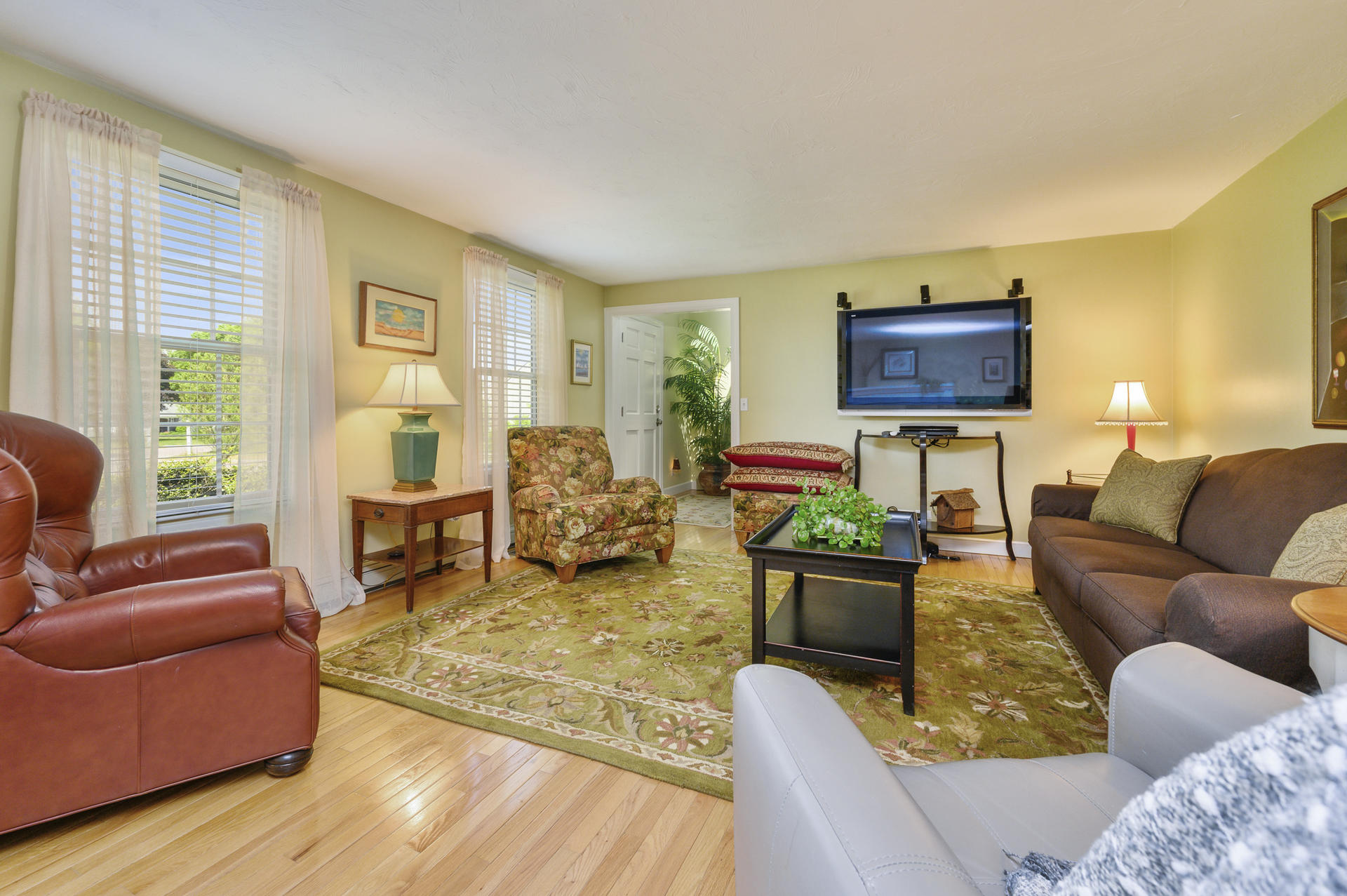 2 Wellfield Road Forestdale, MA 02644 - Photo 5 of 27 Living Room