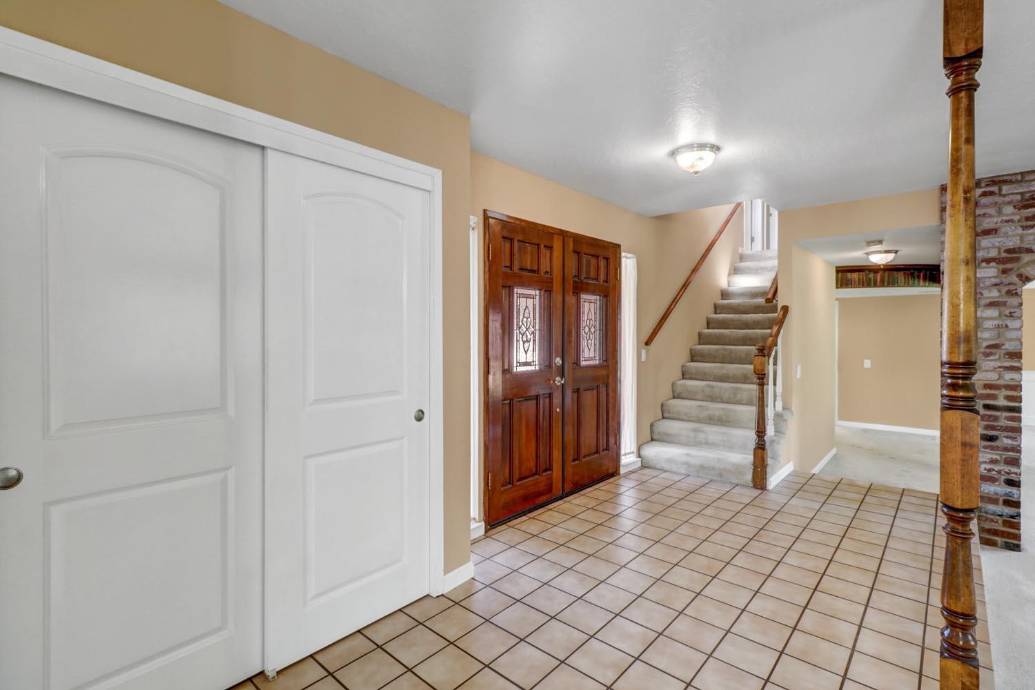 120 River Ridge Way Folsom, CA 95630 - Photo 6 of 70