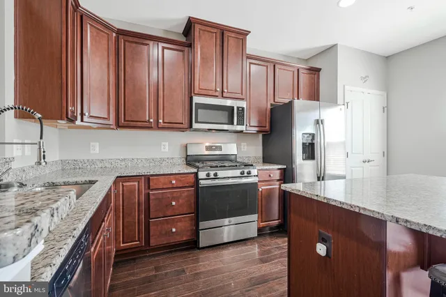 $425,000 | 5615 Barnstormers Lane, Waldorf, MD 20602