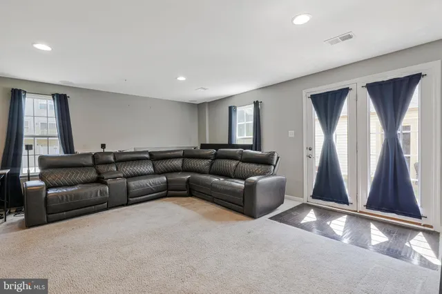 $425,000 | 5615 Barnstormers Lane, Waldorf, MD 20602