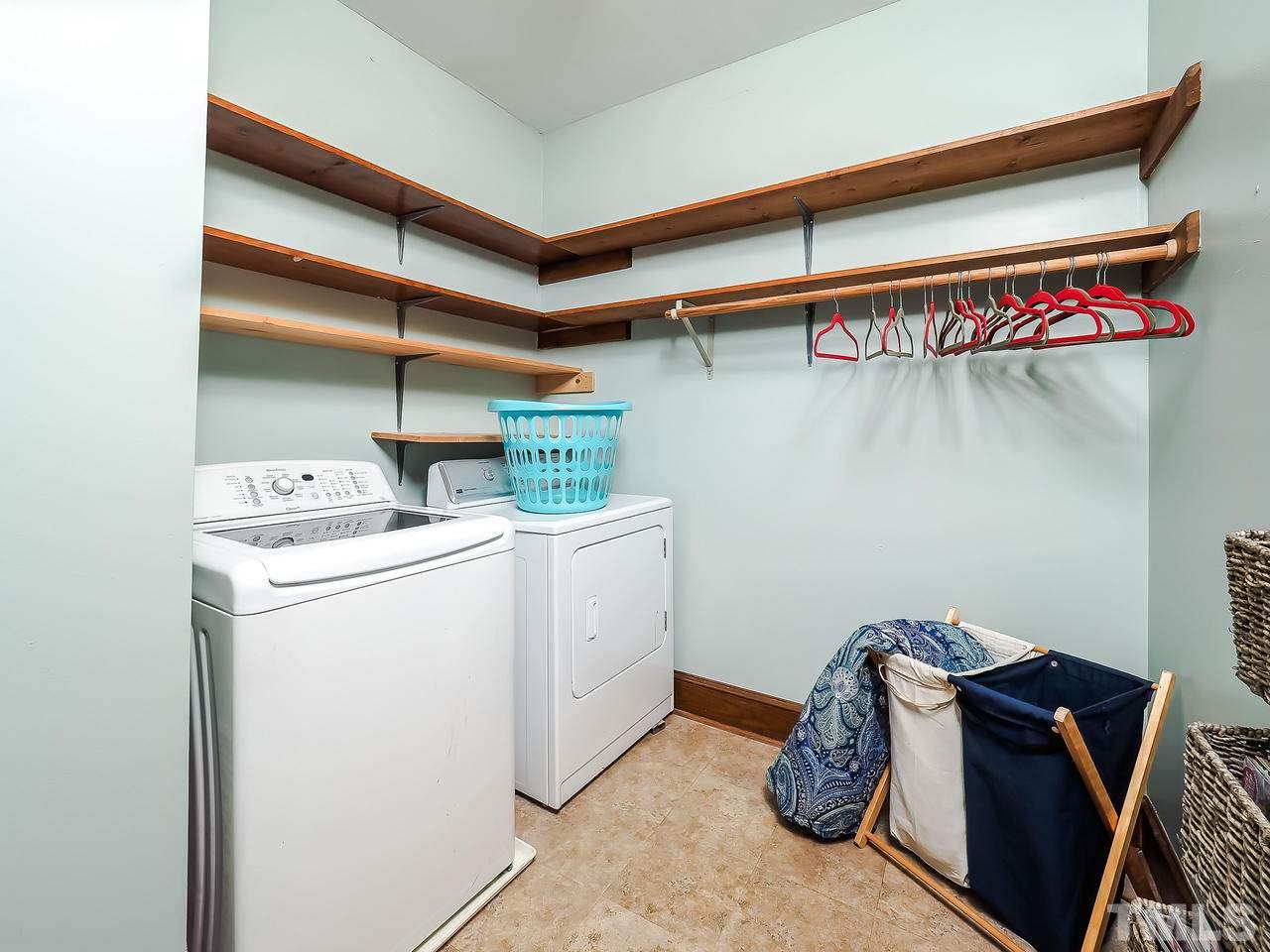 6842 Gloucester Road Raleigh, NC 27612 - Photo 7 of 25
