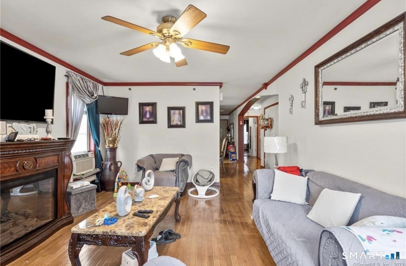 13 Button Street New Haven, CT 06519 - Photo 3 of 13