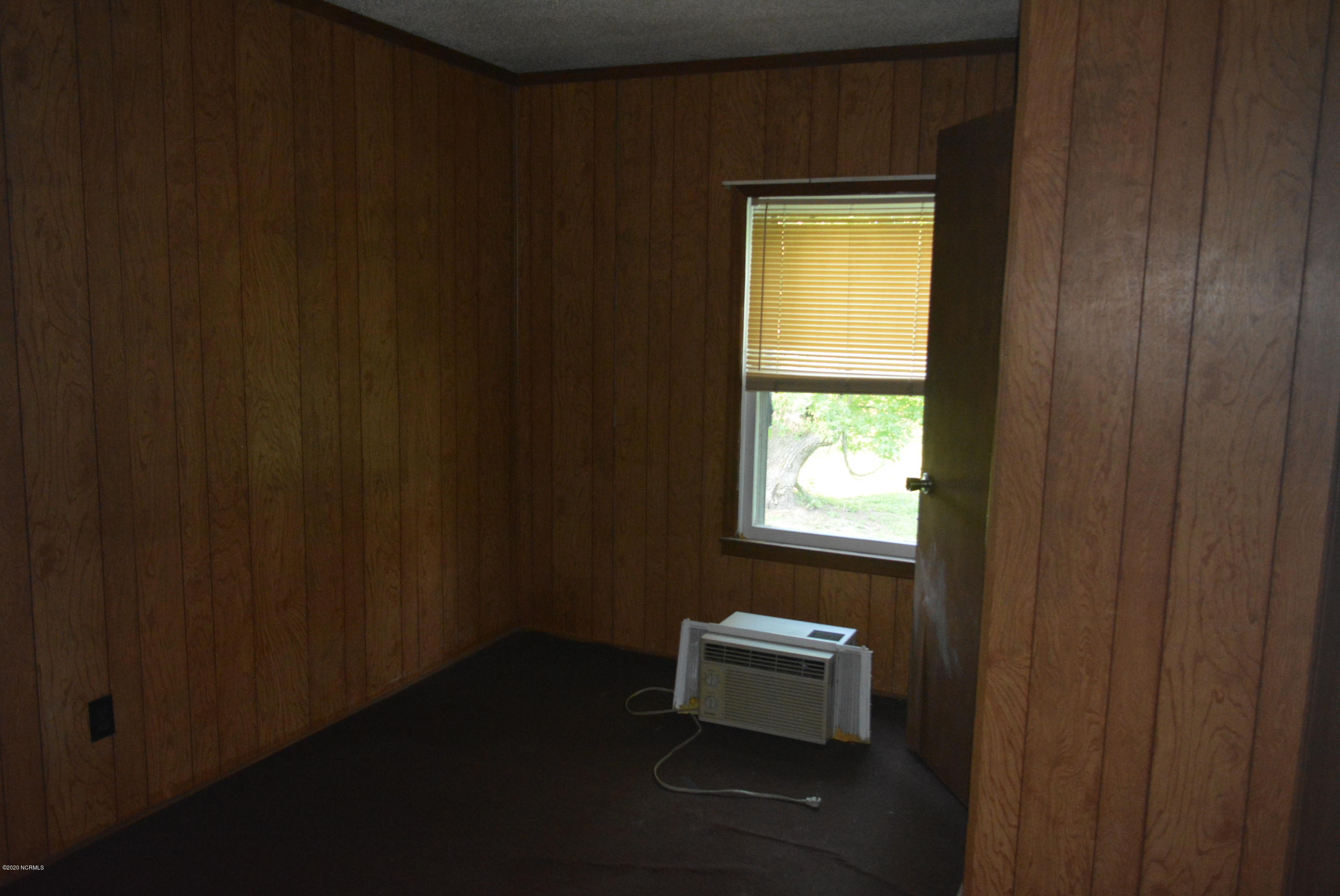 103 Northeast Street Spring Hope, NC 27882 - Photo 16 of 29 DSC_0647
