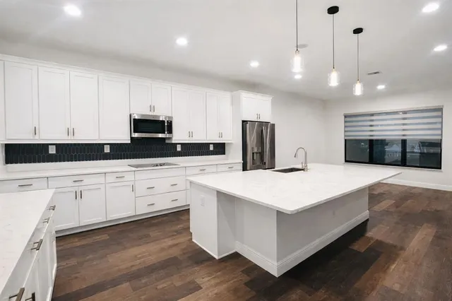 $829,900 | 3821 Northwest 87th Way, Coral Springs, FL 33065