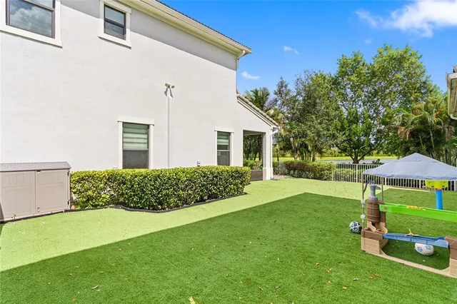 $829,900 | 3821 Northwest 87th Way, Coral Springs, FL 33065