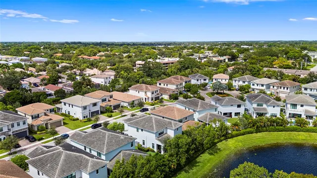 $829,900 | 3821 Northwest 87th Way, Coral Springs, FL 33065