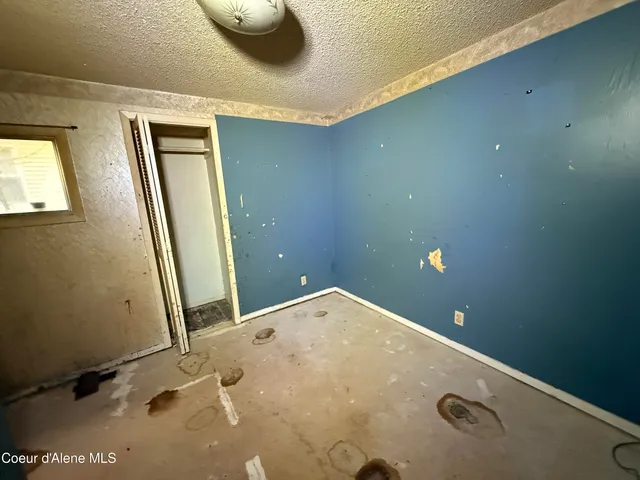 $199,900 | 27 Daisy Loop, Mullan, ID 83846