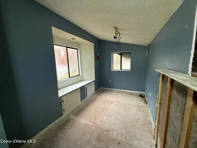 $199,900 | 27 Daisy Loop, Mullan, ID 83846