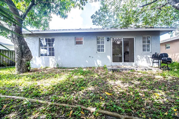 $499,900 | 116 Northwest 6th Avenue, Dania Beach, FL 33004