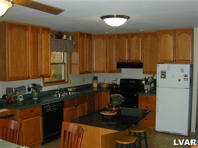 3442 West Walker Road Walnutport, PA 18088 - Photo 5 of 7 Gallery Image 5
