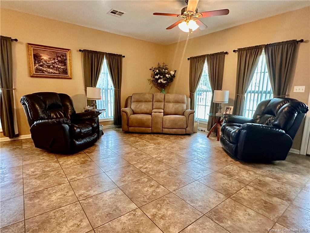 5136 Thompson Road Sulphur, LA 70665 - Photo 8 of 26 Gallery Image 8
