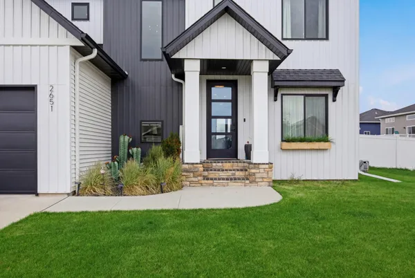 $849,900 | 2651 Golden Lane South, Fargo, ND 58104