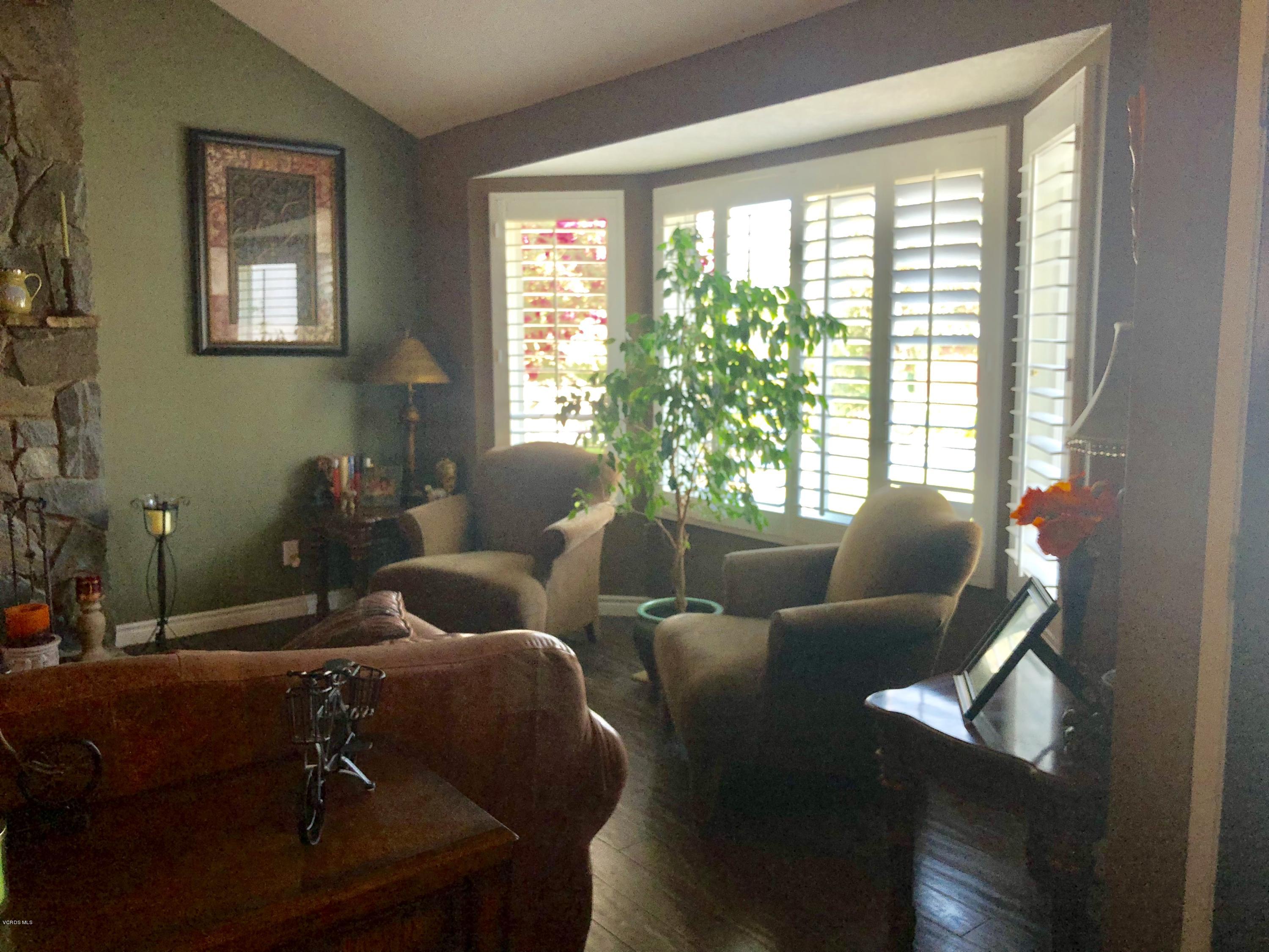 441 Appleton Road Simi Valley, CA 93065 - Photo 11 of 36 167F7635-0C38-472D-9080-3094CAEE3BE5