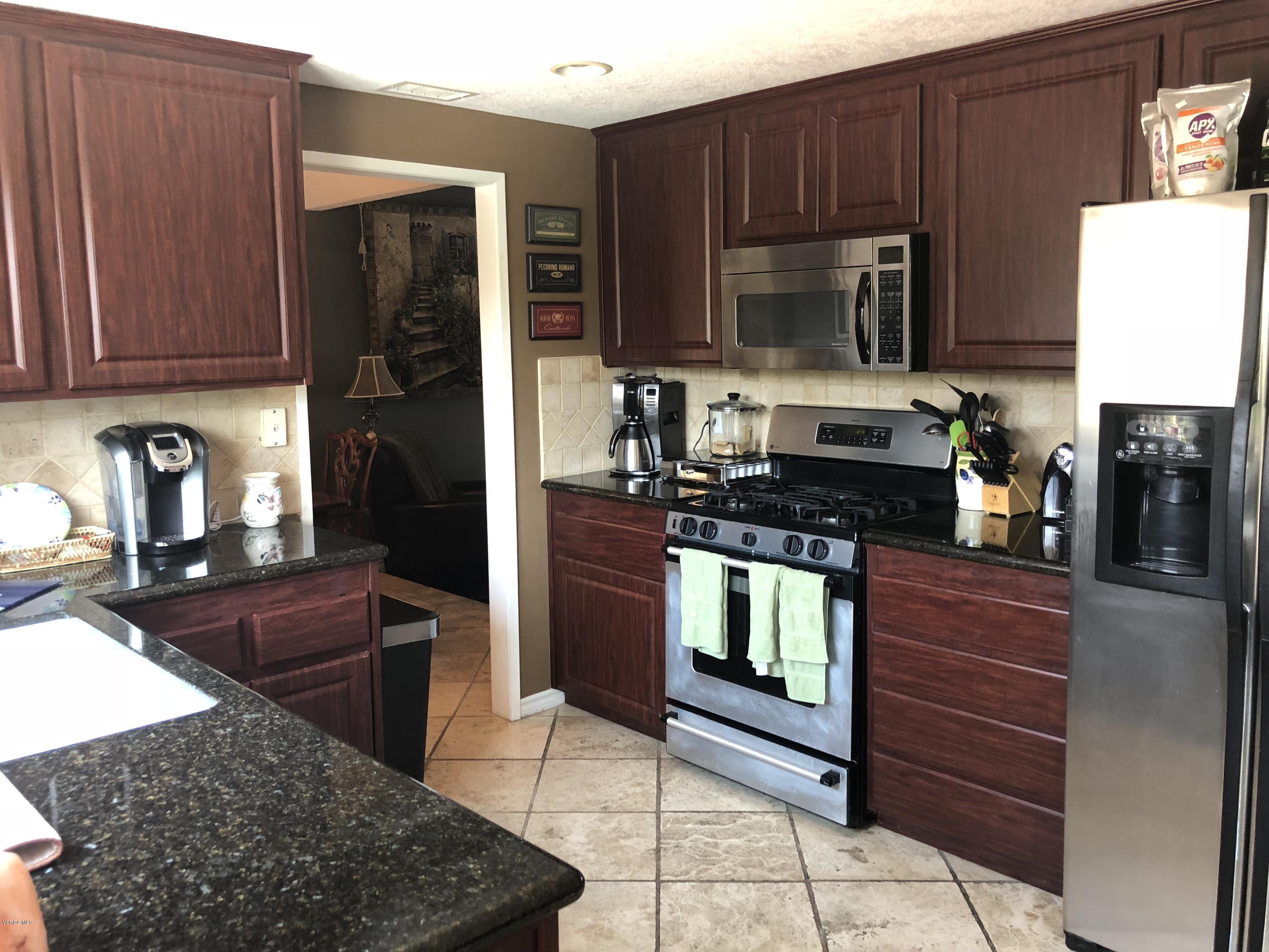 441 Appleton Road Simi Valley, CA 93065 - Photo 17 of 36 76934EB0-3842-4592-B82F-3CC395B4E6C2