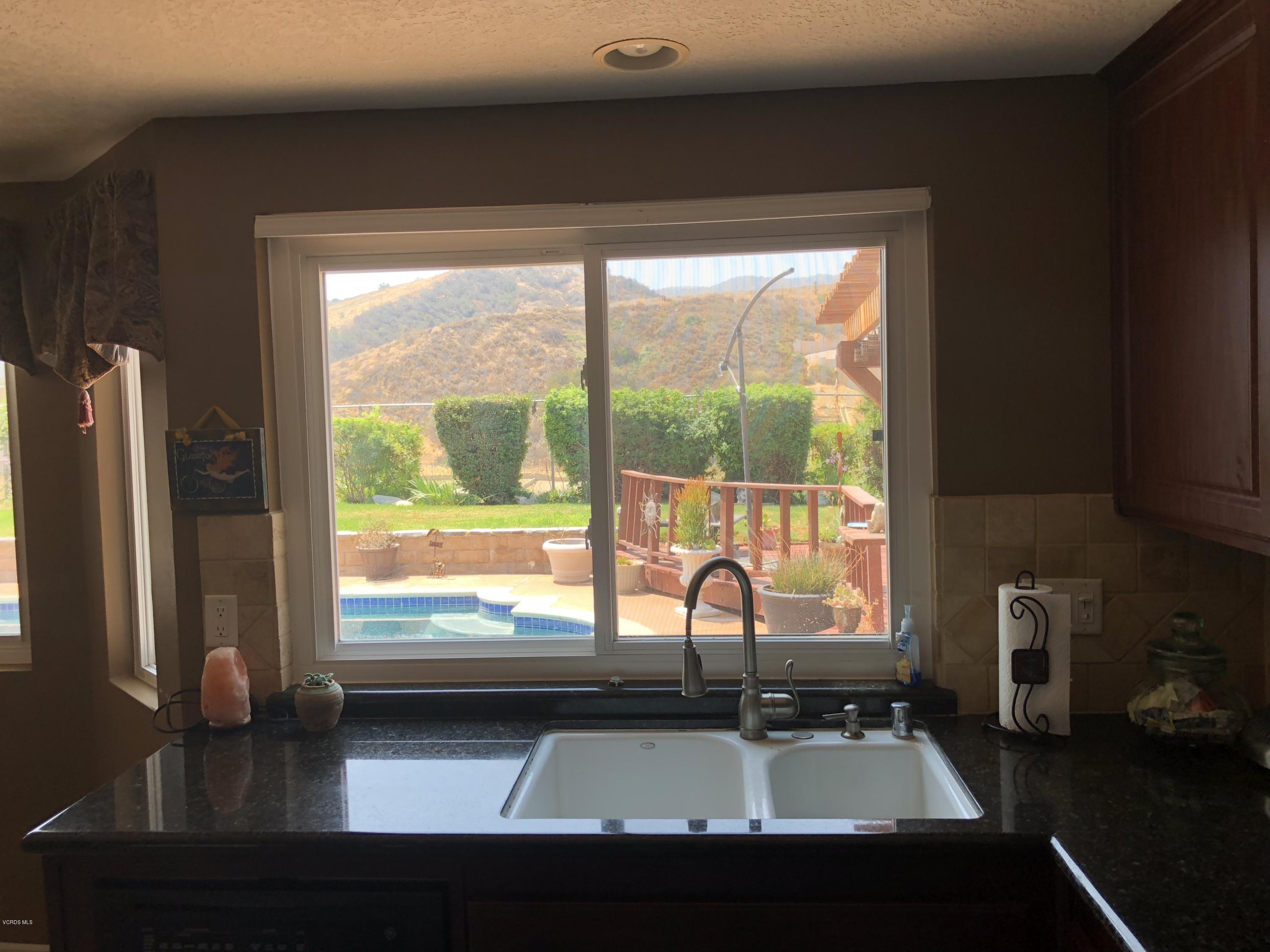 441 Appleton Road Simi Valley, CA 93065 - Photo 19 of 36 6C87BC7E-01A2-472D-9B4B-354CB1DC9D45