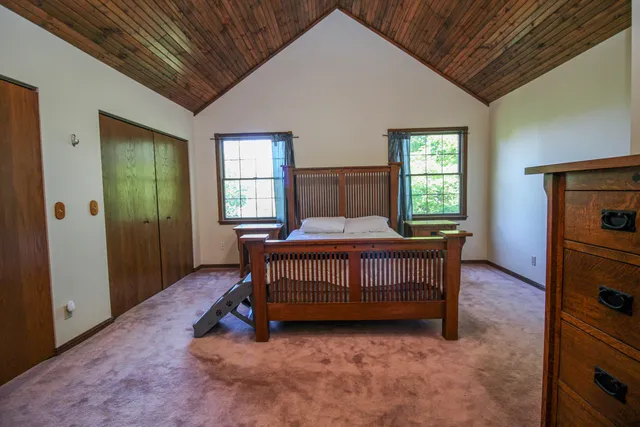 $375,000 | 29050 Wilderness Trail, Sturgis, MI 49091