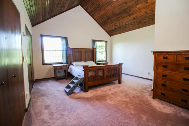 $375,000 | 29050 Wilderness Trail, Sturgis, MI 49091