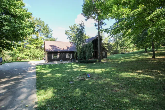 $375,000 | 29050 Wilderness Trail, Sturgis, MI 49091