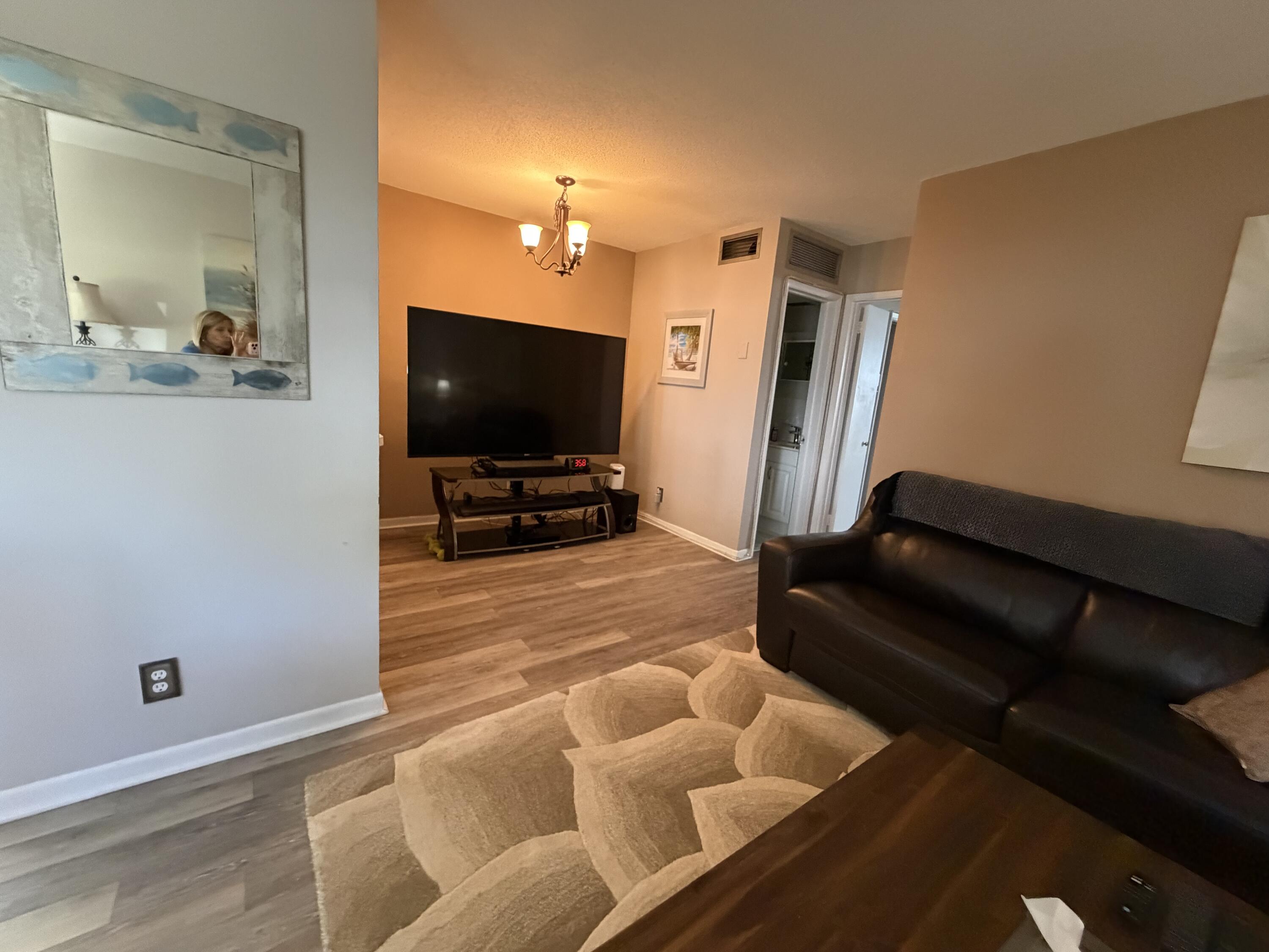 2050 Northeast 39th Street, Unit S103 Lighthouse Point, FL 33064 - Photo 31 of 46 IMG_5076