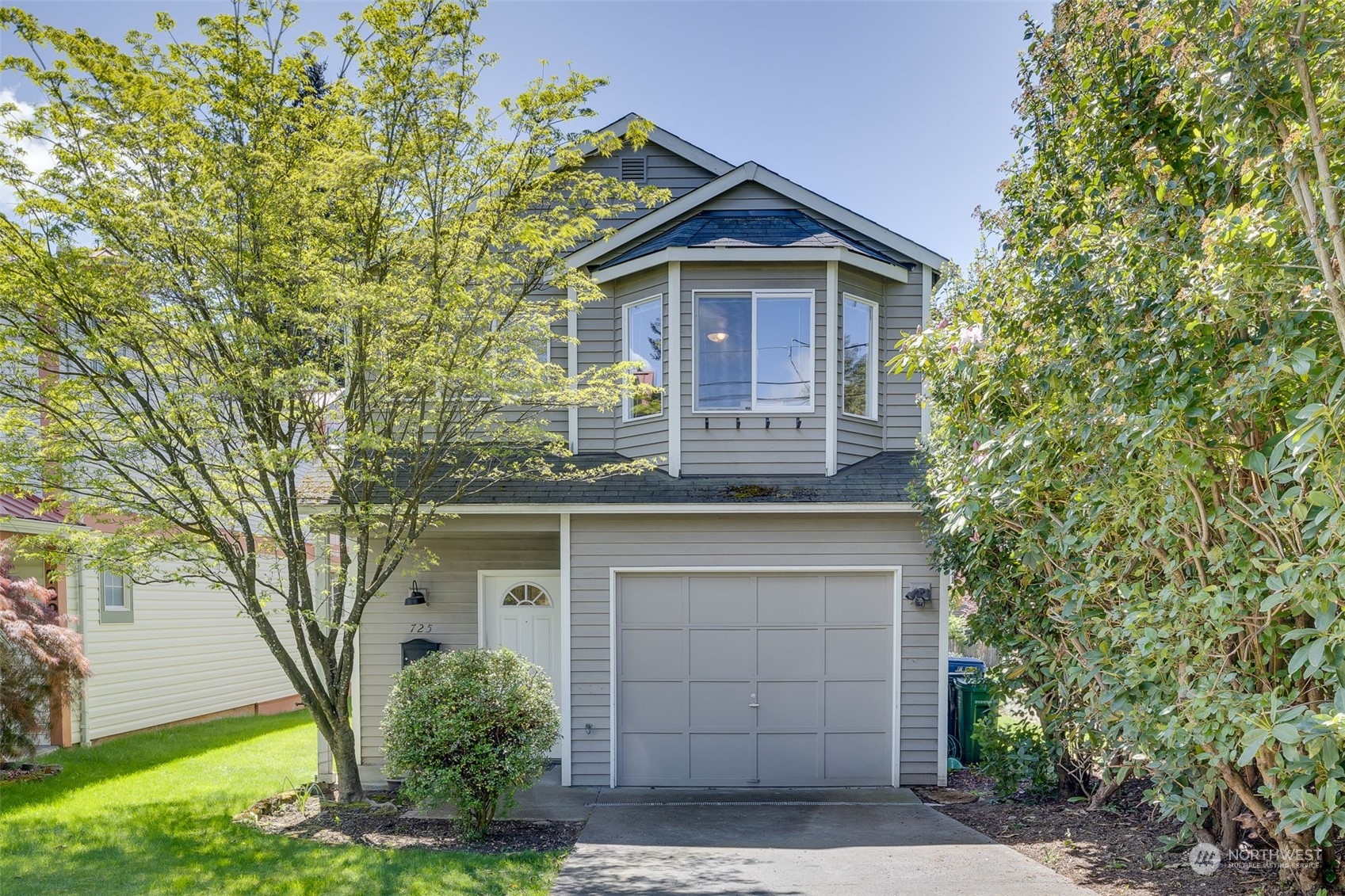 725 North 96th Street Seattle, WA 98103 - Photo 1 of 30 Gallery Image 1