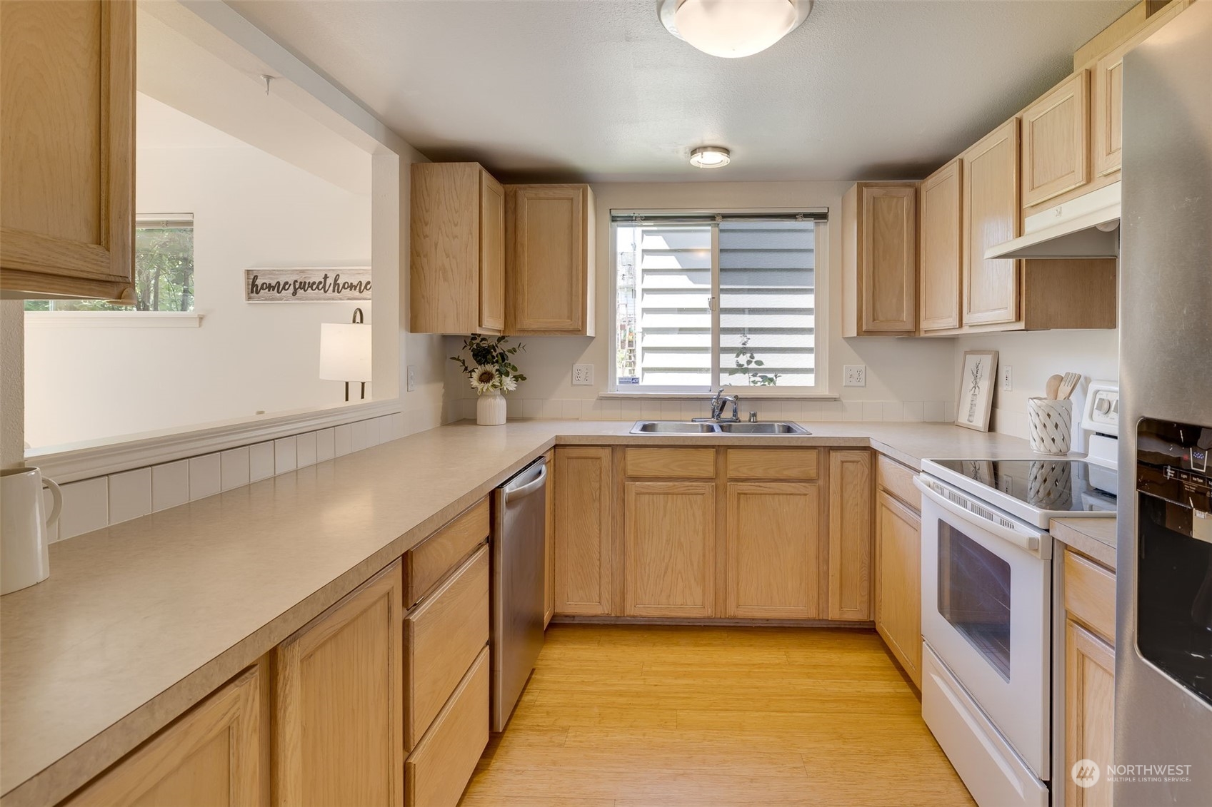 725 North 96th Street Seattle, WA 98103 - Photo 15 of 30 Gallery Image 15