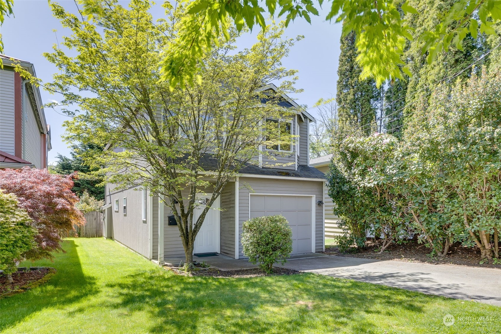 725 North 96th Street Seattle, WA 98103 - Photo 2 of 30 Gallery Image 2