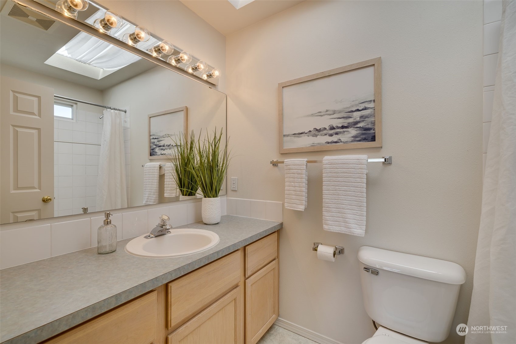 725 North 96th Street Seattle, WA 98103 - Photo 24 of 30 Gallery Image 24